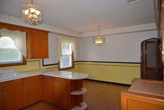 3rd image of 1253 Atwood Ave