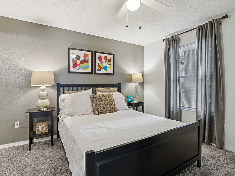 University Park Apartments — Photo 12