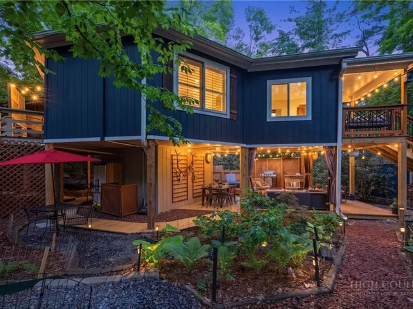 336 Old Johns River Road, Blowing Rock, NC 28605