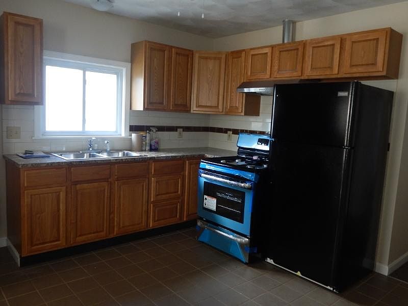 1st image of 36 Alice St #2