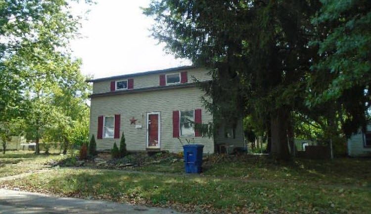 2nd image of 40 Oak St