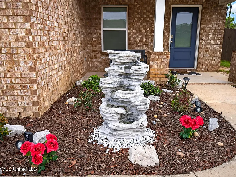 5438 Leeds Ln — Photo 6