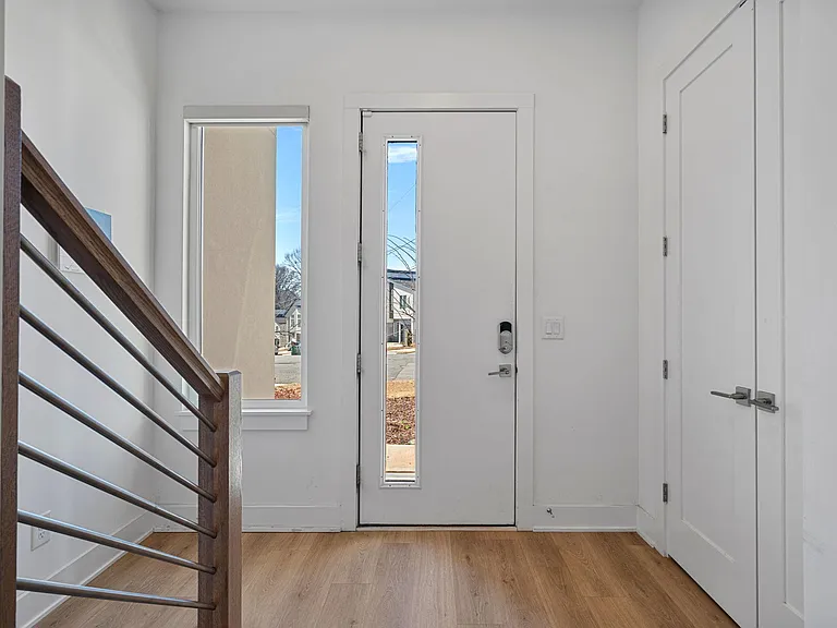 101 Mattoon St — Photo 2