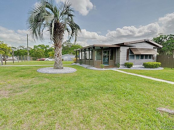 3rd image of 8070 E Garner Ln