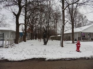 115 Rev Walton Dr, Lockport, IL 60441