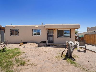 416 68th St SW, Albuquerque, NM, 87121