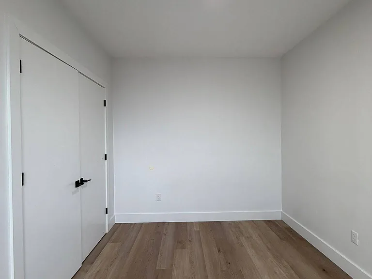 38 Madison St #503A — Photo 6