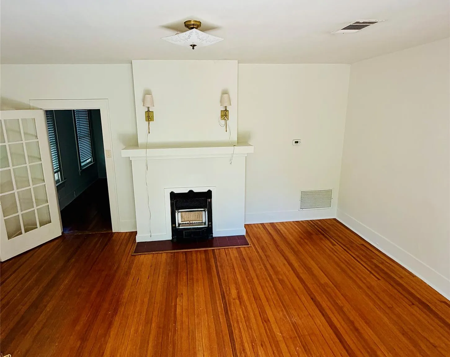 1 bed, 1.0 bath, 830 sqft, $2,250 — Photo 2