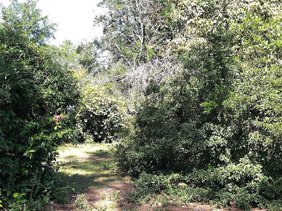 1st image of 5810 Camellia Ln