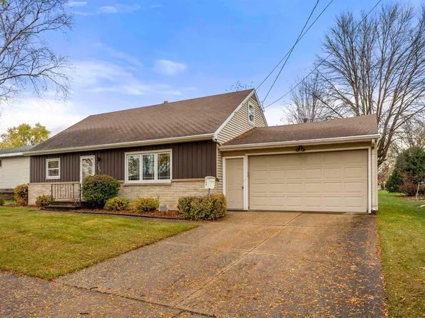 720 Charles St, Little Chute, WI 54140