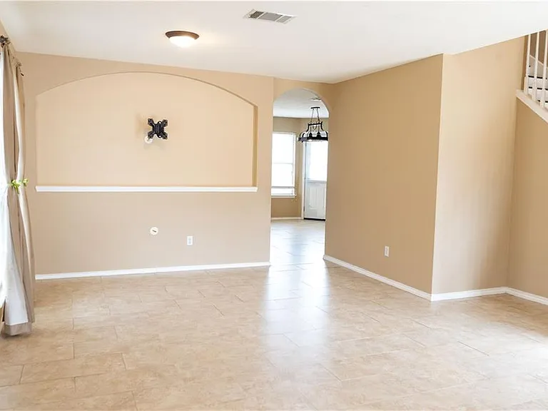 1608 Diana Dr — Photo 28
