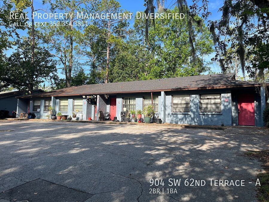 2nd image of 904 SW 62nd Ter APT A