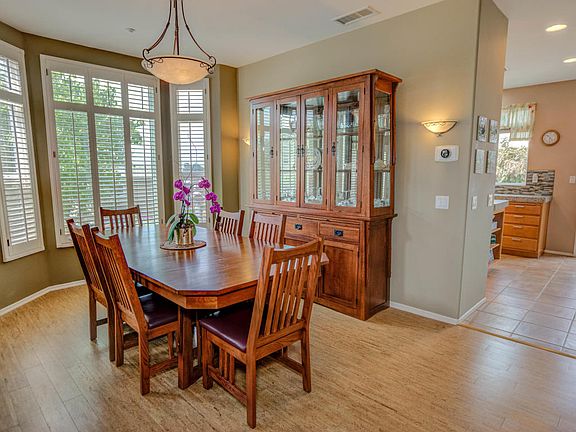 3rd image of 675 Parrish Pl