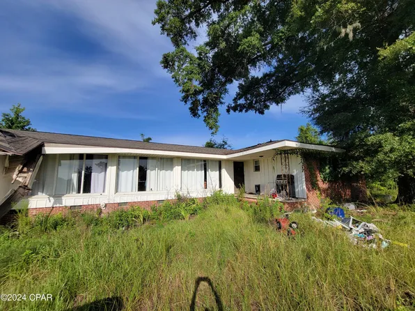 3305 Parkridge Rd, Marianna, FL 32446