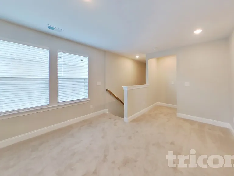 1331 Carriage Park Dr — Photo 18