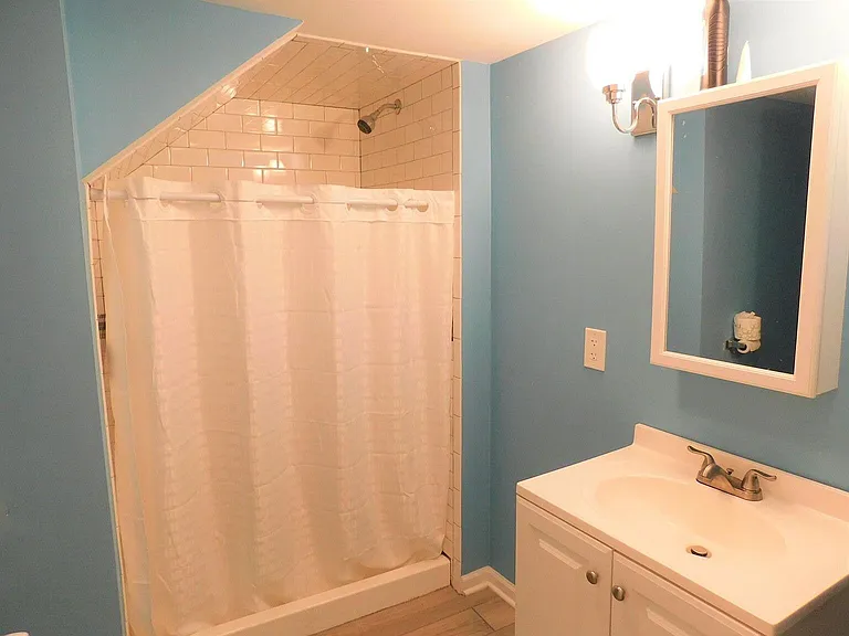 11233 S Whipple St — Photo 26