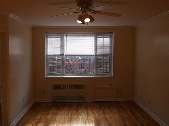 3rd image of 8825 153rd St APT 1P