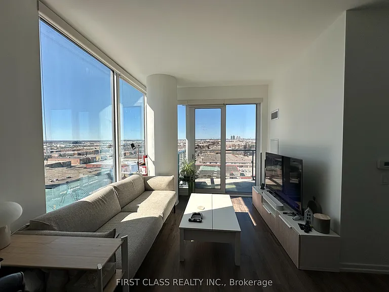 1000 Portage Pkwy #911 — Photo 2