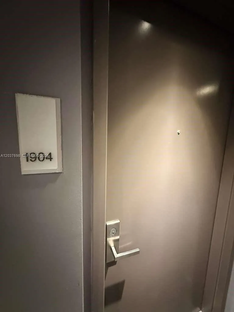 Brickellhouse Condo — Photo 2