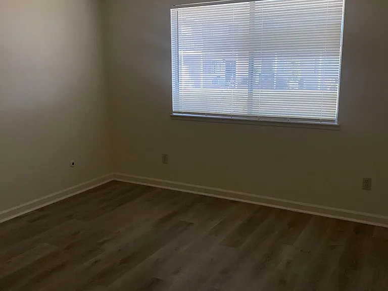 WIllo Heights Apartments — Photo 13