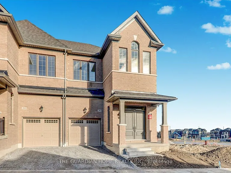 2913 Nakina St — Photo 2
