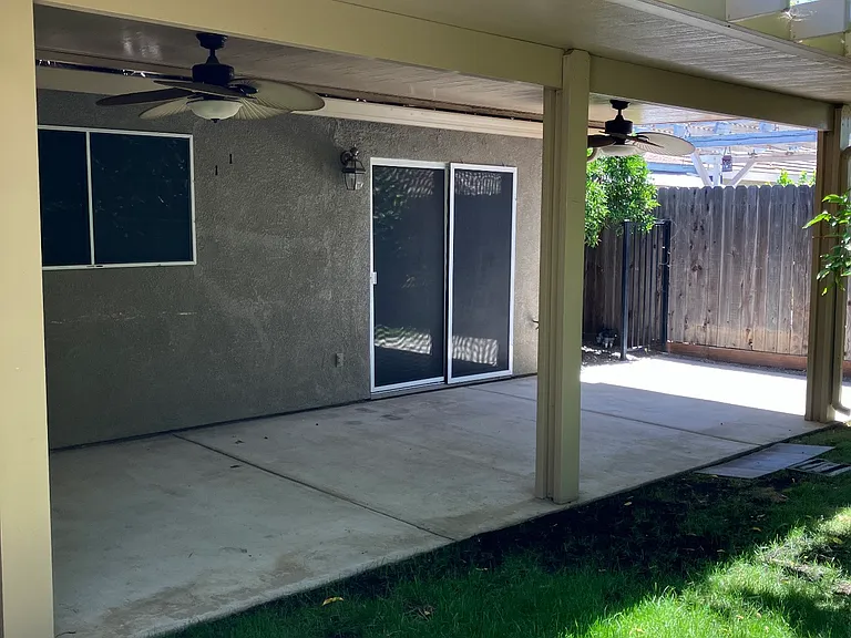 2063 Dorothy Ln — Photo 12