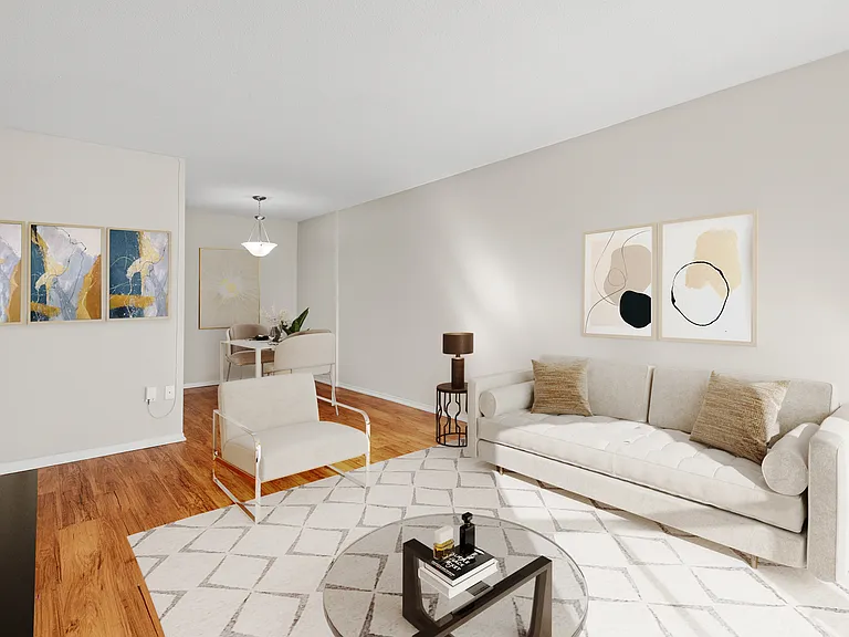 200 Queen Mary Rd — Photo 4