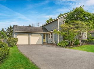 5125 Coffee Tree Ln, North Syracuse, NY 13212