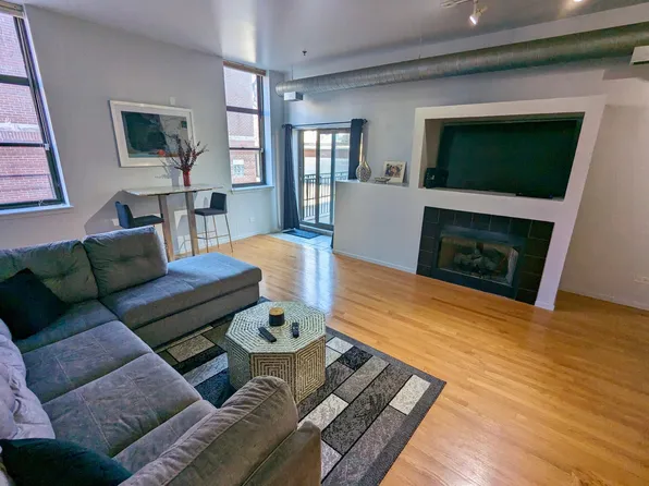1000 E 53rd St Unit 112, Chicago, IL 60615