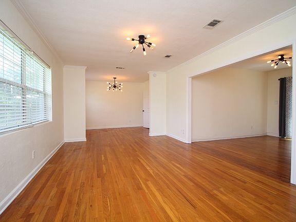 5th image of 1701 Anderson St