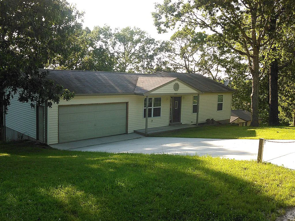 6001 Jennifer Ln photo 1