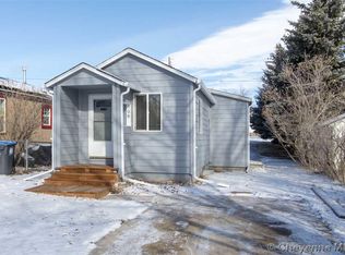 708 W 7th St, Cheyenne, WY 82007