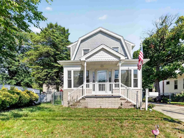 421 Shore Rd, Somers Point, NJ 08244