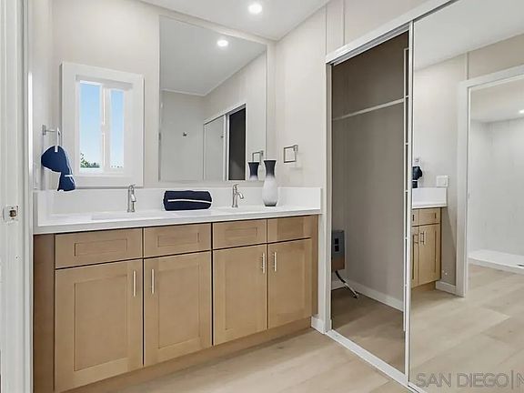 4th image of 716 S 2nd St Space 175