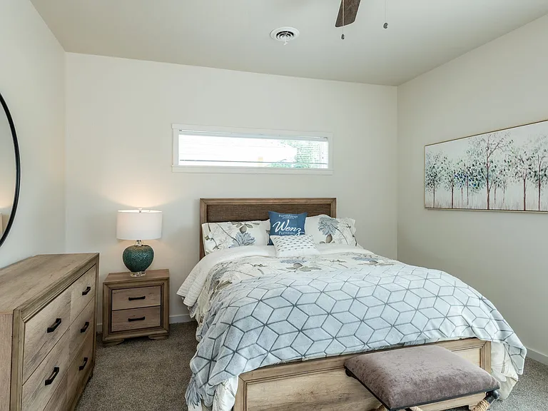 2420-2460 S Ridge Rd — Photo 5