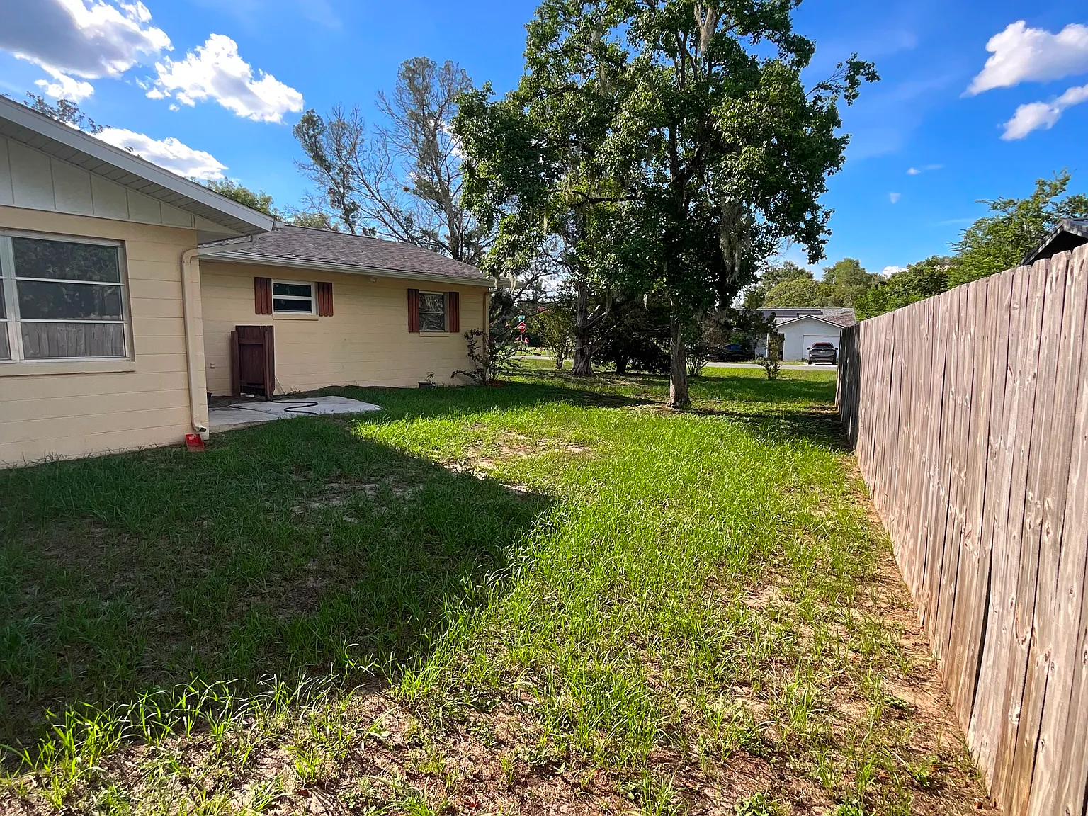 3 bed, 1377 sqft, $1,700 — Photo 2