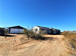 5437 N Cowlic Rd, Golden Valley, AZ 86413