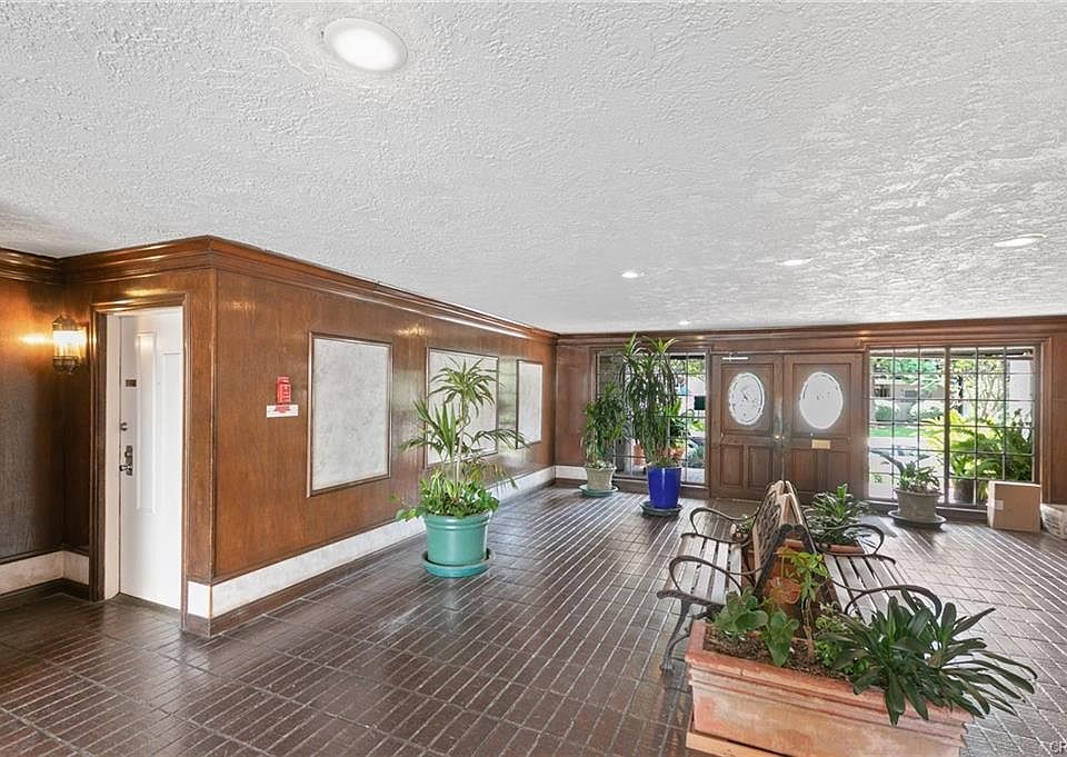 1st image of 360 S Euclid Ave Unit 226