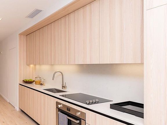 4th image of 225 N Miami Ave #306