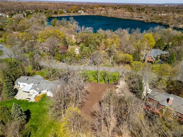 4720 Spaulding Dr #8, Clarence, NY 14031