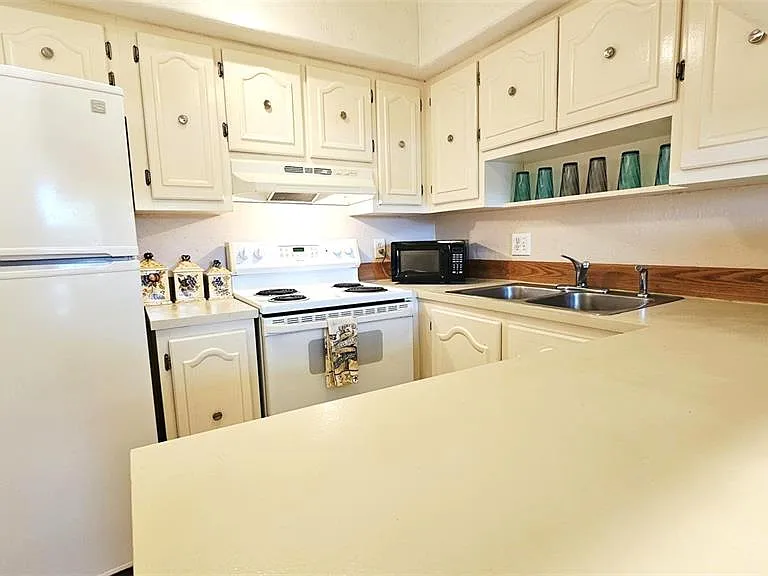 3586 Cape Haze Dr #B4 — Photo 21