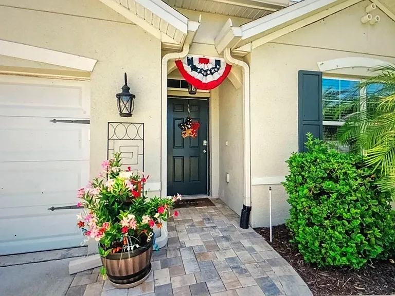 15450 Trinity Fall Way — Photo 3
