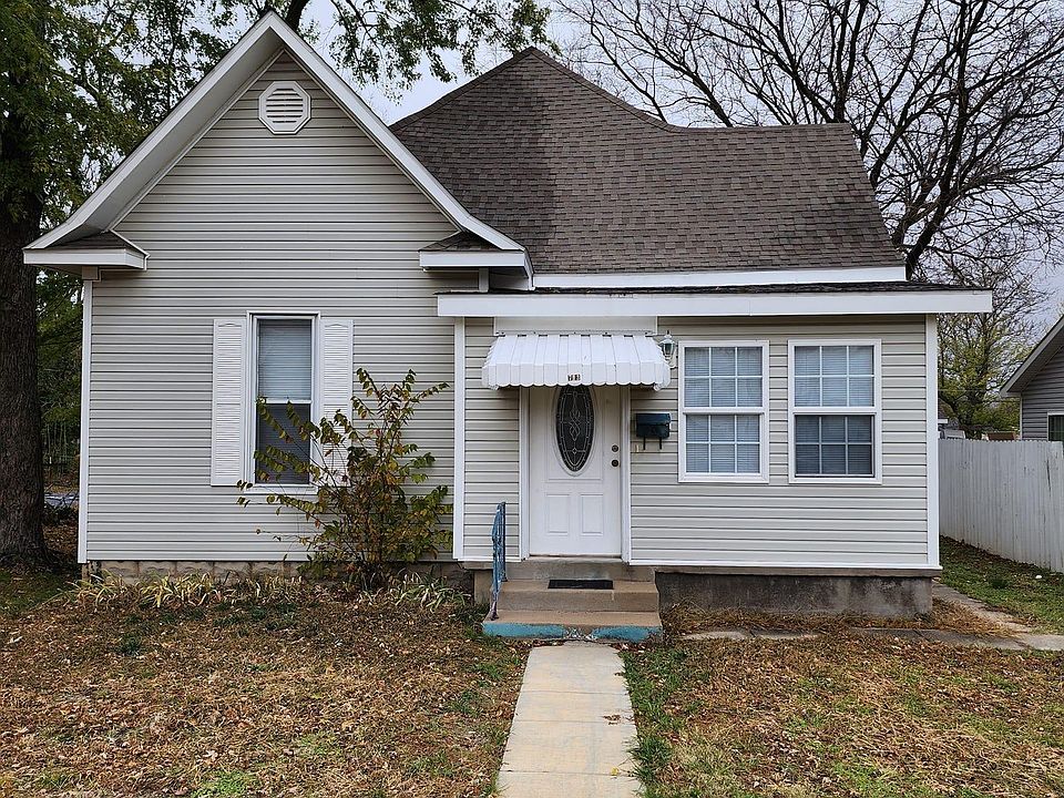 1st image of 713 W Daugherty St