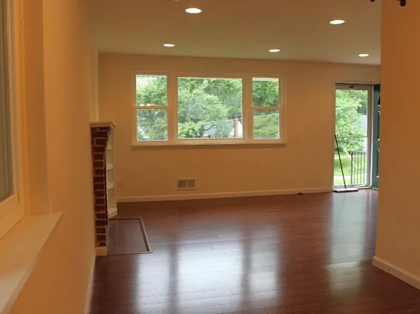 7003 Murray Ct, Annandale, VA 22003