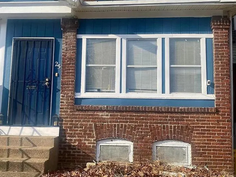 25 Laurel Ave — Photo 1