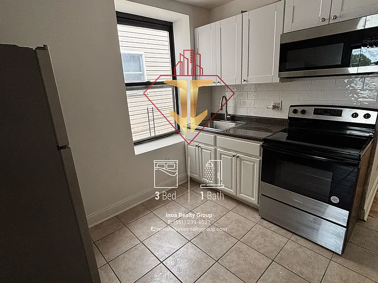 77-79 Bergen Ave #6 — Photo 8