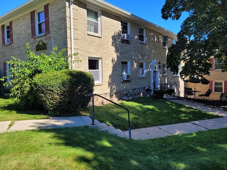 1st image of 1319 E Randolph Ct