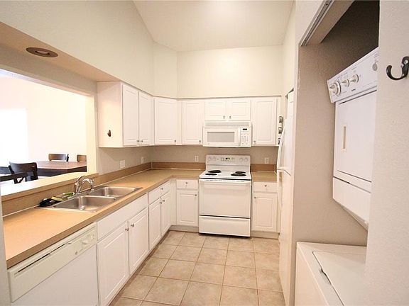 3rd image of 9158 SW 51st Rd #J303