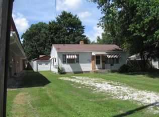 3016 Commercial Ave, Mattoon, IL 61938