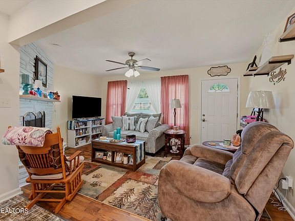 5th image of 103 Independence Ln
